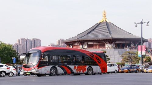 “五一”假期，洛陽(yáng)公交人用奉獻(xiàn)堅(jiān)守