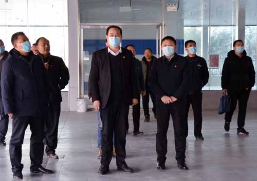 市交通運(yùn)輸局黨組書記、局長彭仁來一行元旦期間深入公交調(diào)研