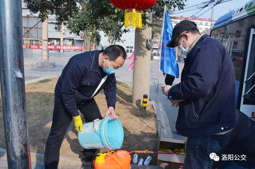 關(guān)鍵時刻，黨員挺身而出