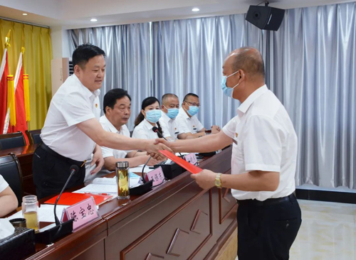 集團(tuán)召開創(chuàng)建全國文明典范城市暨 省級文明單位工作動(dòng)員大會